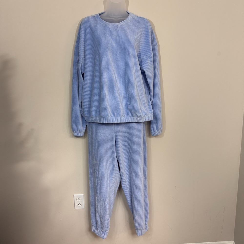 A New Day Blue Velour Sweatsuit in Large
